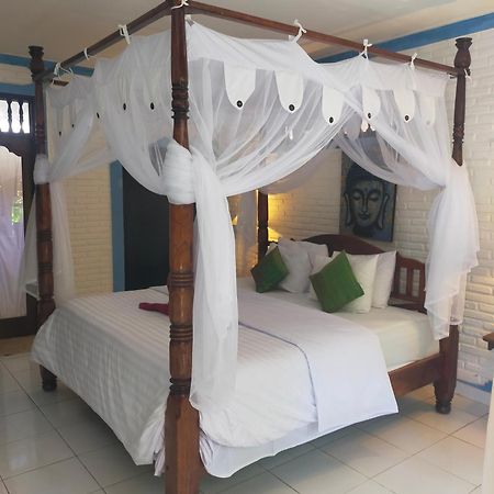 Puri Oka Beach Bungalows Candidasa Dış mekan fotoğraf