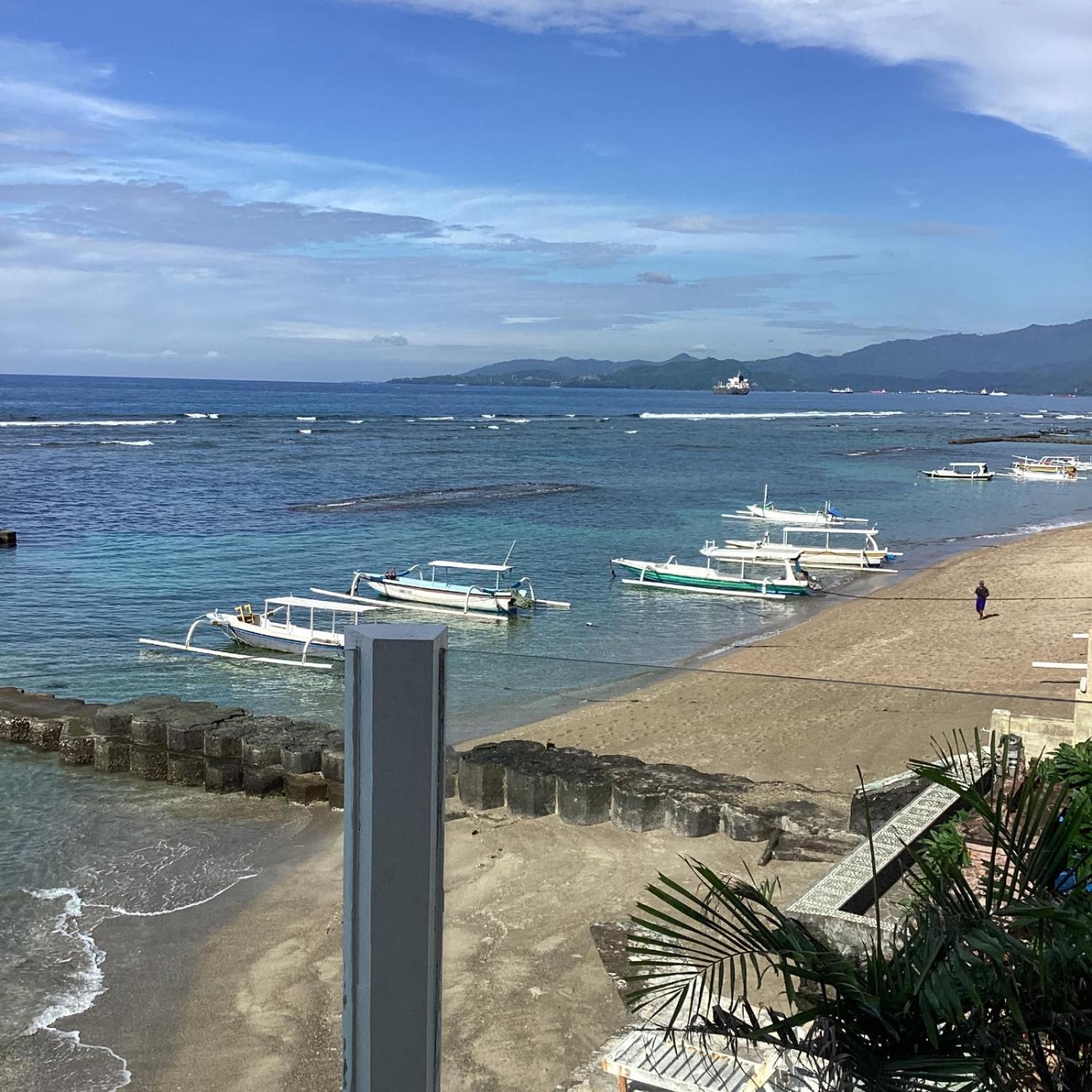 Puri Oka Beach Bungalows Candidasa Dış mekan fotoğraf